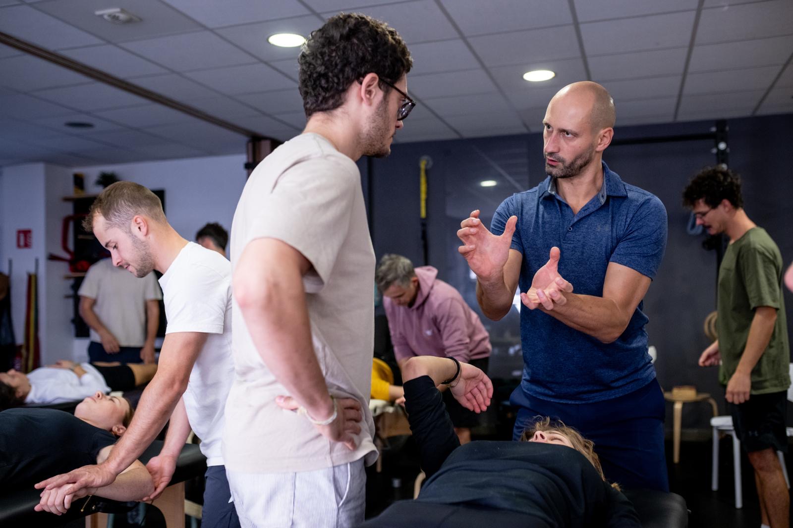 Formation ostéopathie en groupe